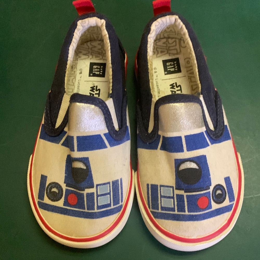 Size 6 Star Wars R2-D2 slip ons